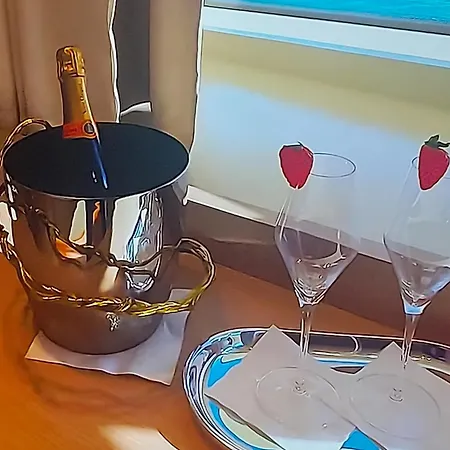 Apartman Olas Atico Penhouse With Terrace And Sea View, 2 Bedrooms