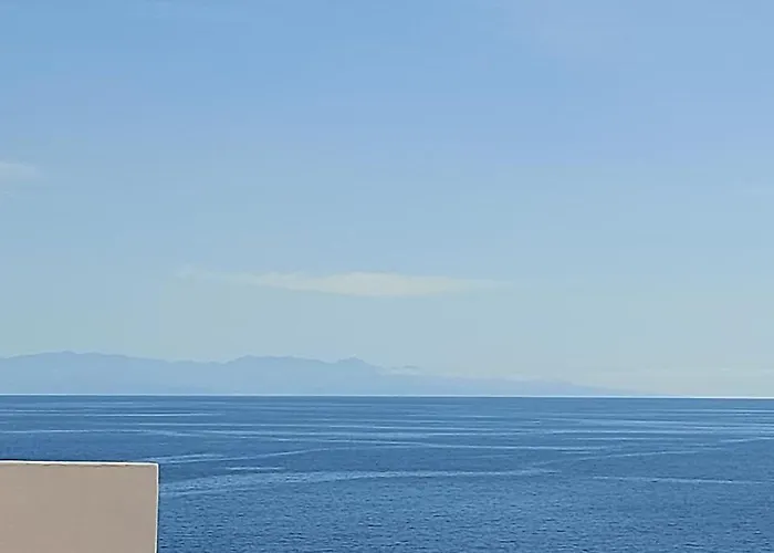 Апартаменты Olas Atico Penhouse With Terrace And Sea View, 2 Bedrooms *